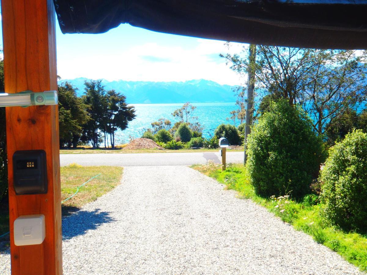 Lakefront Fantail Cottage Lake Hawea, Wanaka Екстер'єр фото