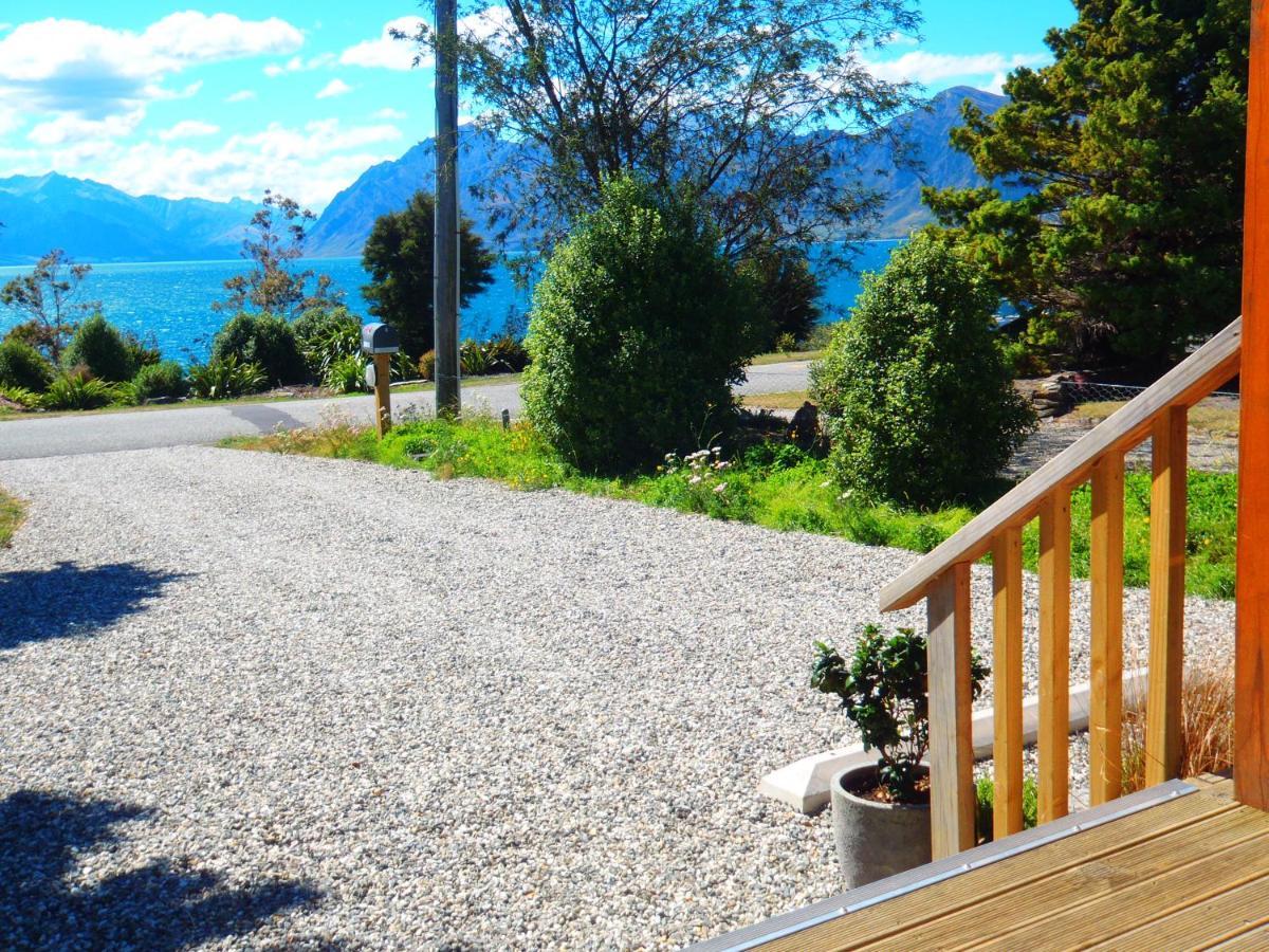 Lakefront Fantail Cottage Lake Hawea, Wanaka Екстер'єр фото